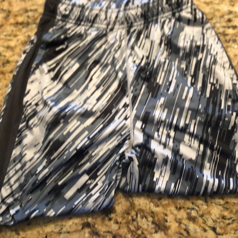 Nike shorts size large
